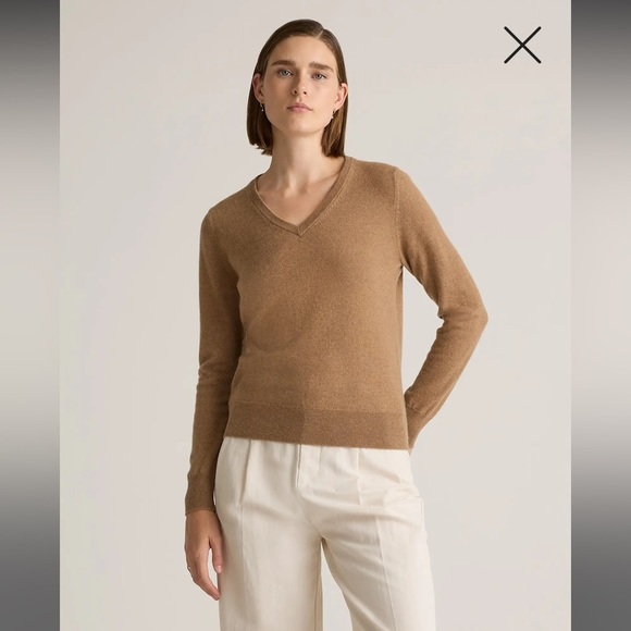 Quince Sweaters - Quince 100% cashmere / Mongolian cashmere vneck sweater